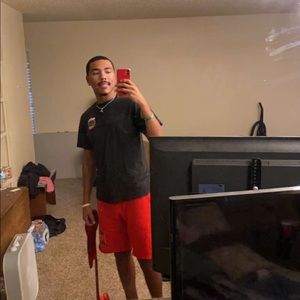 Meet your Posher, Tyler